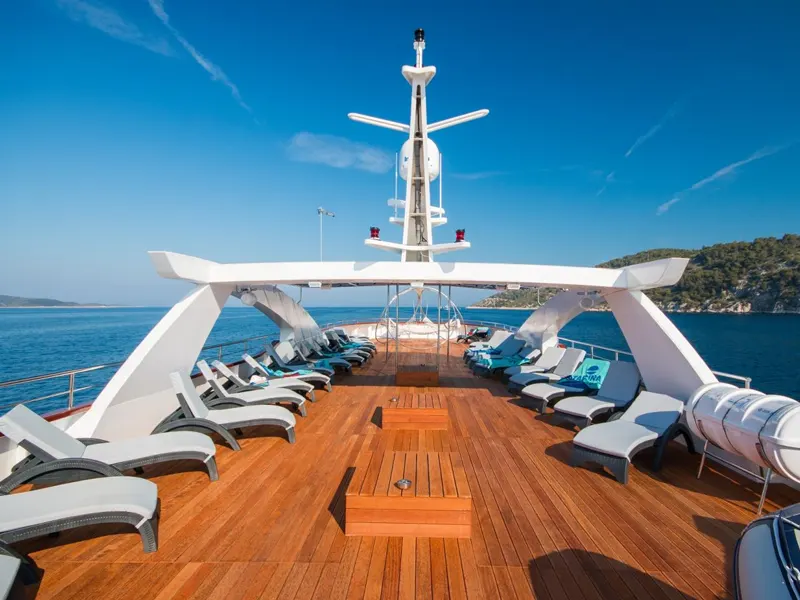 CROATIA-CRUISE-deck-ship