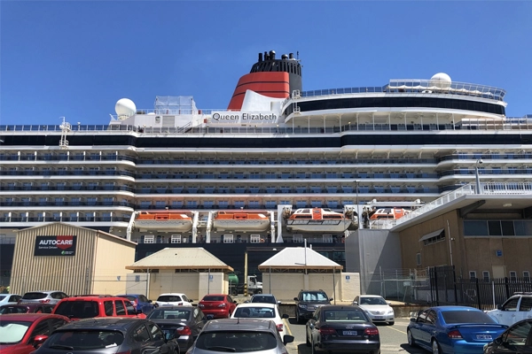 PERTH CRUISE Fremantle Port Queen Elizabeth