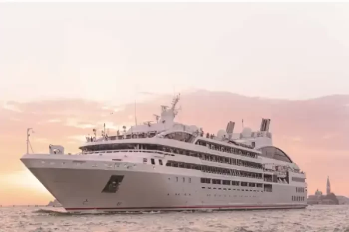 LE-SOLEAL-APT-TOURS-cruise-ship