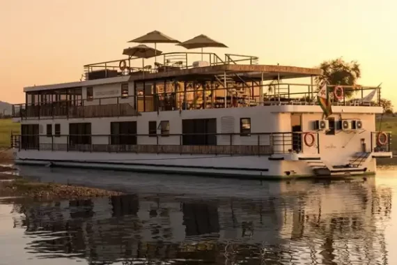 RV AFRICAN DREAM cruise shjip Croisi