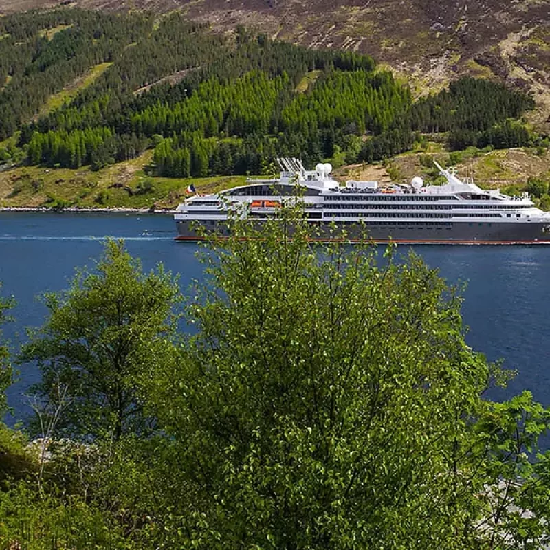 LE-BOREAL-ponant-ship-cruise-destinations
