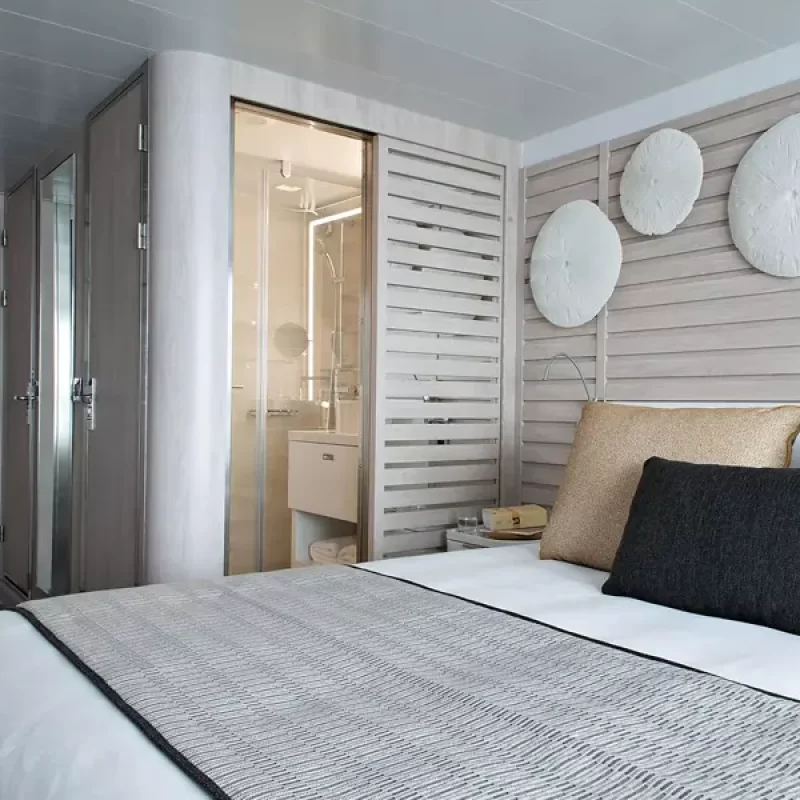 LE- BOUGAINVILLE-ponant-ship-cabins