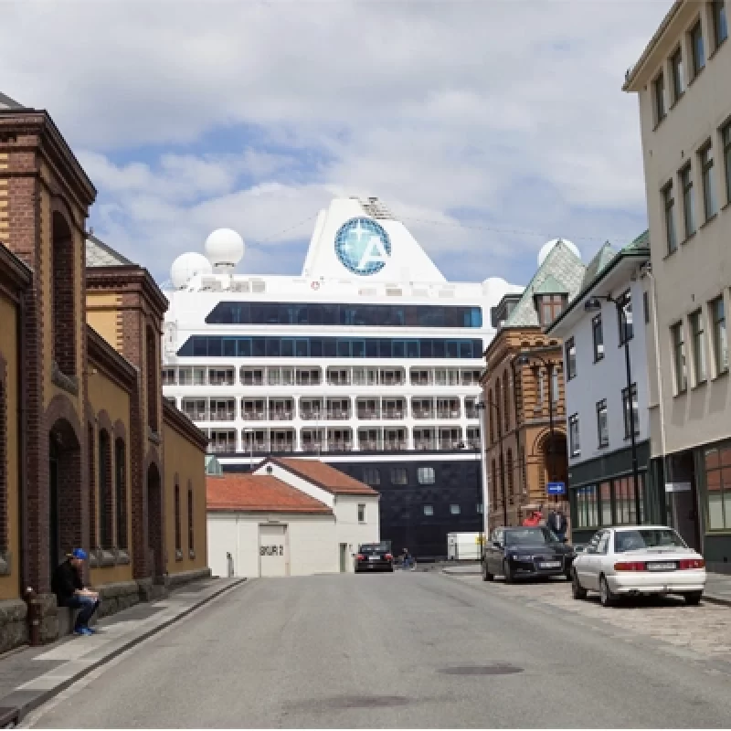 AZAMARA JOURNEY Deck Plans