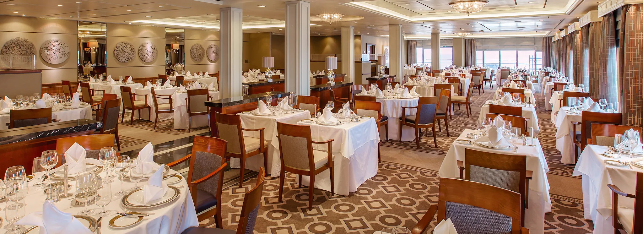 PRINCESS GRILL dining option on Queen Anne ship