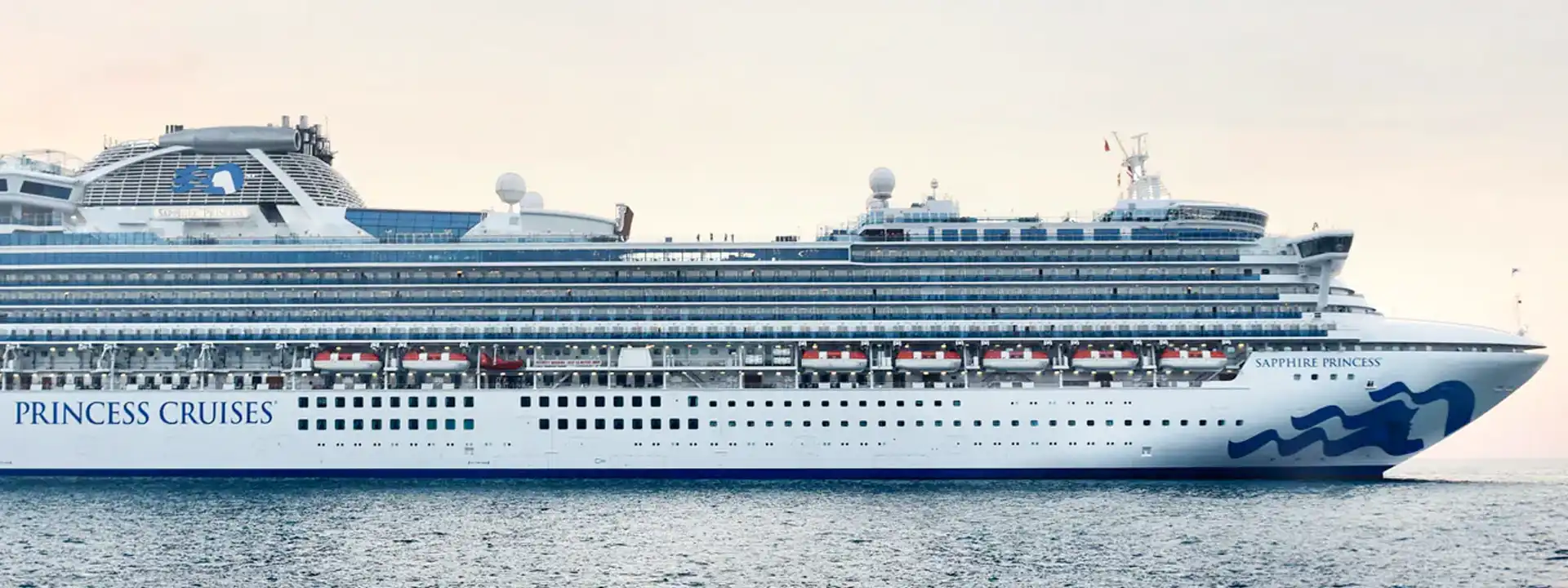SAPPHIRE- PRINCESS-cruise-ship-slider