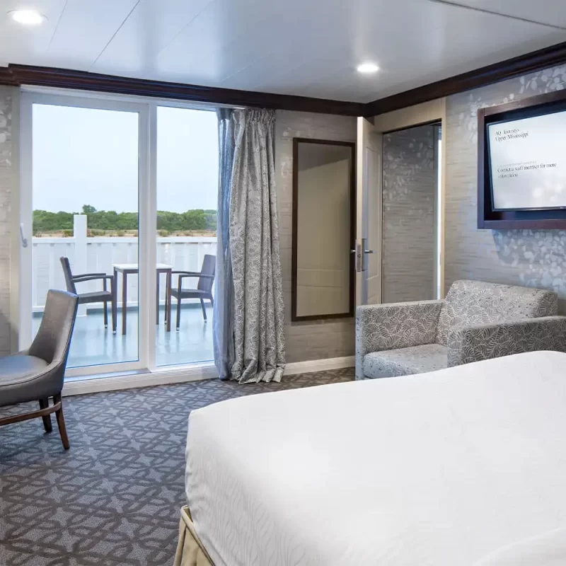 american_duchess_deck_3_cabin_deck_os_owners_suite_with_private_veranda_03-min copy