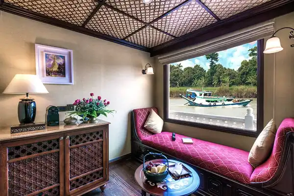Heritage Line-Myanmar-ship anawrahta_accommodation-Deluxe Executive Staterooms-sofa lounge