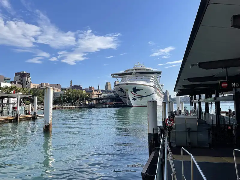SHORT CRUISES melbourne PO Cruise ship