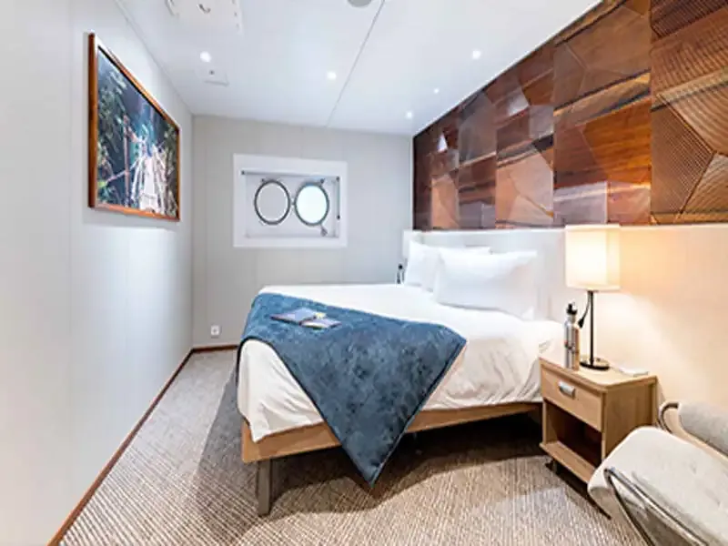 CORAL-ADVENTURER-Coral-Deck-Stateroom-1