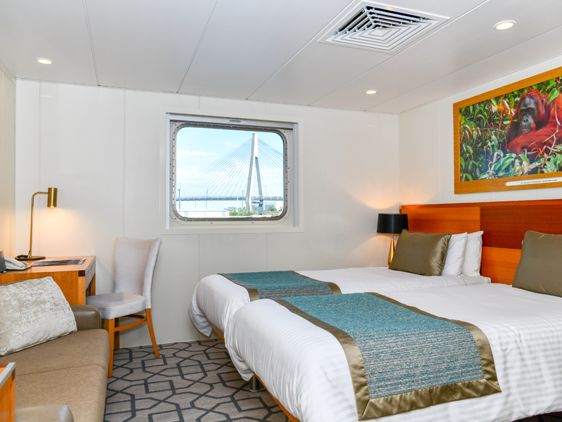 CORAL DISCOVERER Cabins image thumbnail